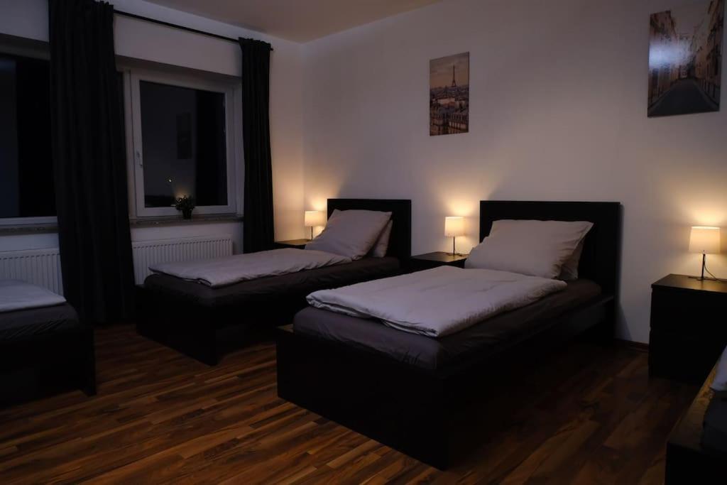 Schoene 4-Bettzimmer Wohnung In Целле Екстер'єр фото