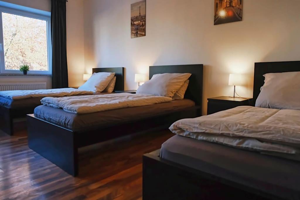 Schoene 4-Bettzimmer Wohnung In Целле Екстер'єр фото